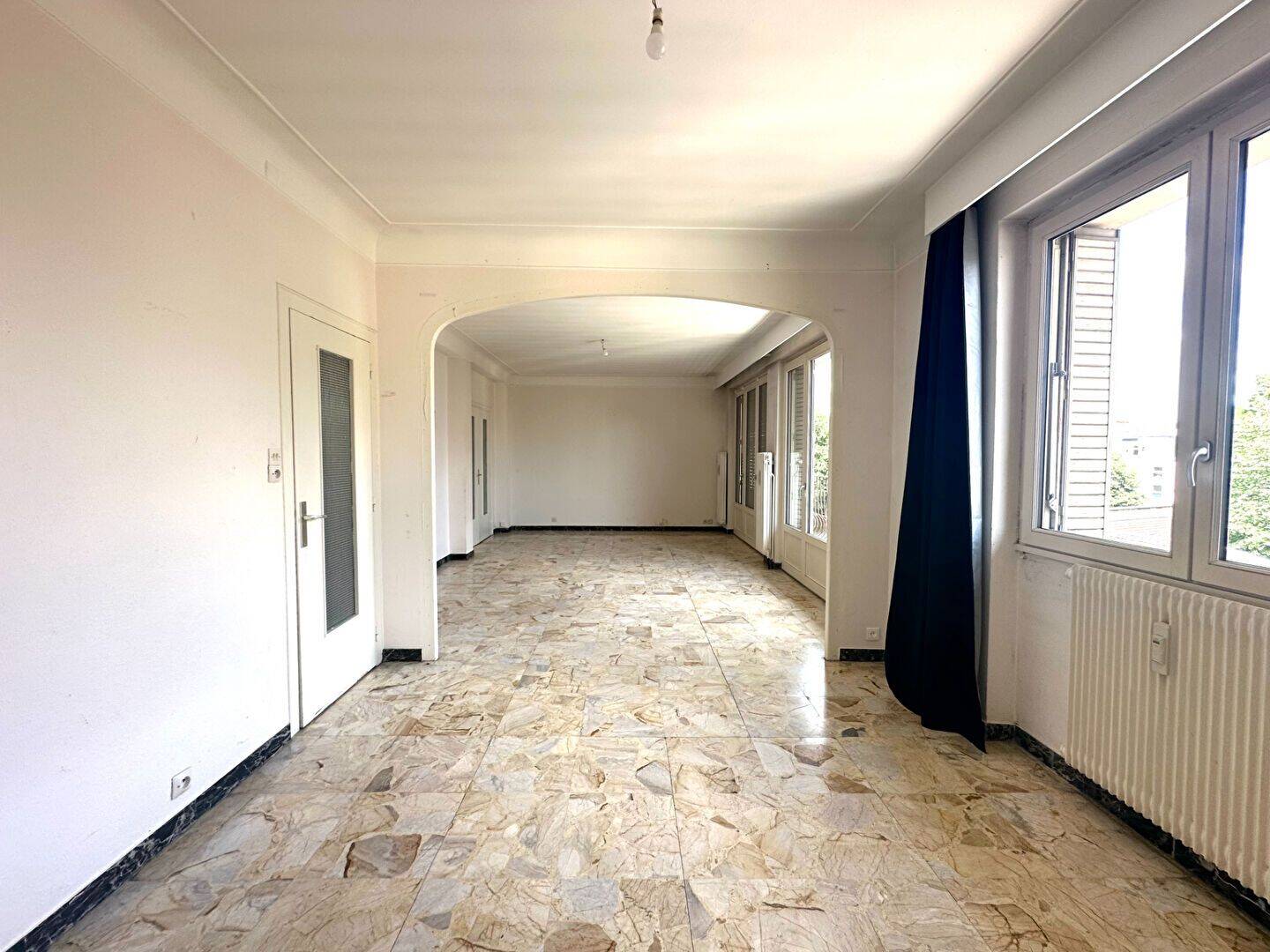 5 pièces 91 m² · à Dijon · 91 m² · 1 100 €