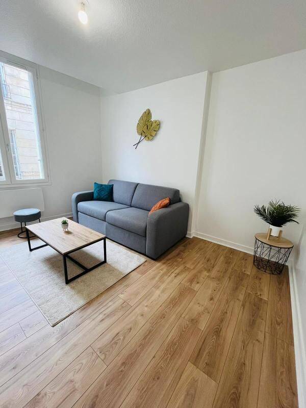 Appartement 1 pièce 21 m² · à Niort · 21 m² · 490 €