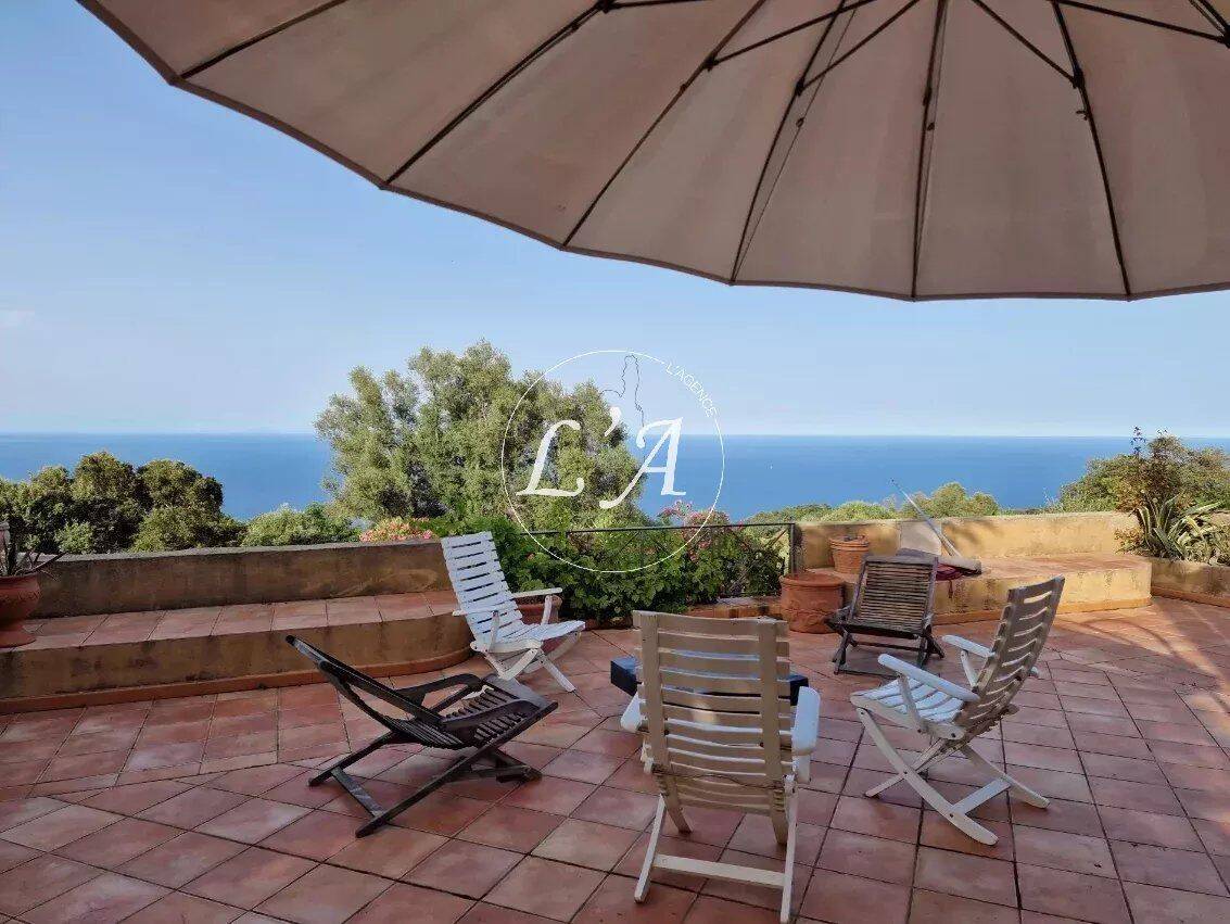 Maison 7 pièces 170 m² · à Sari-Solenzara · 170 m² · 1 290 000 €