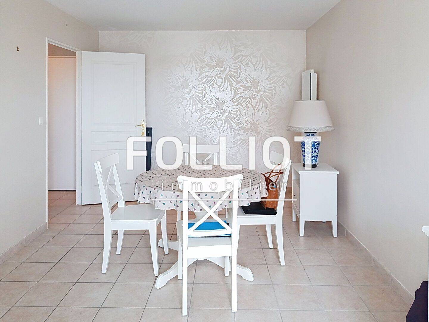 Appartement 2 pièces 46 m² · à Courseulles-sur-Mer · 46 m² · 194 500 €