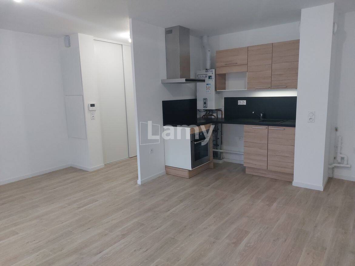 Appartement 2 pièces 44 m² · à Saint-Pierre-du-Mont · 44,3 m² · 580 €