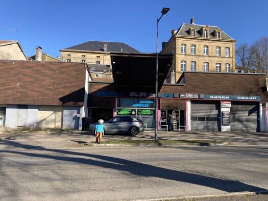 Local commercial à vendre 179 000 € 260 m² de surface de vente Longuyon 54260