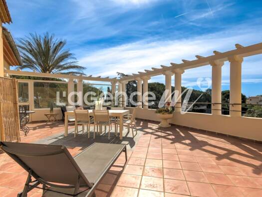 Appartement à vendre 599 000 € 3 pièces 2 chambres 66,3 m² Étage 2/2 Fabron Nice 06200