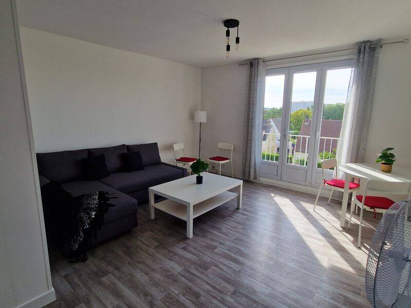 Appartement 3 pièces 61 m² · à Compiègne · 61,2 m² · 910 €