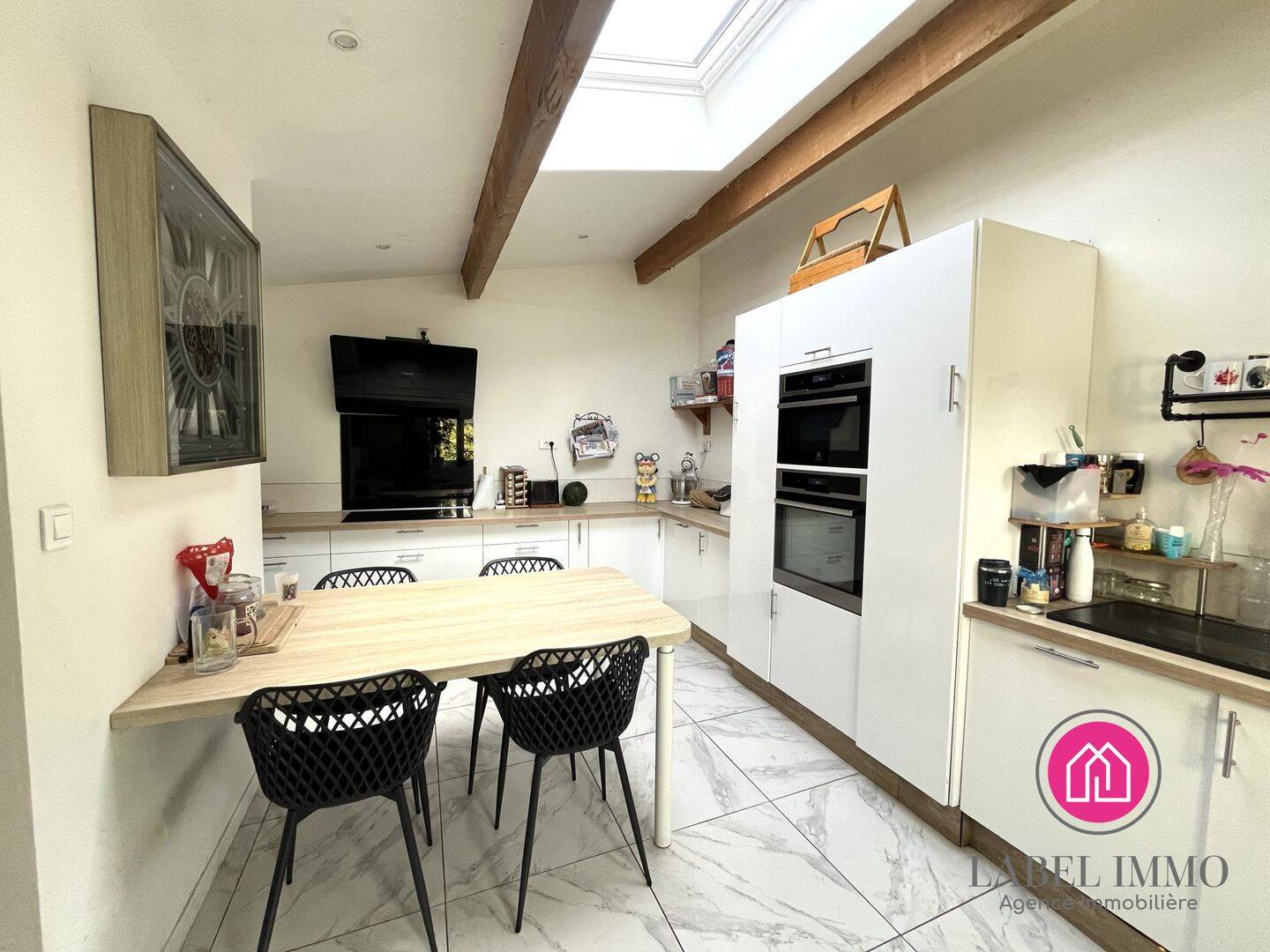 Maison 8 pièces 184 m² · à Hergnies · 184 m² · 260 000 €