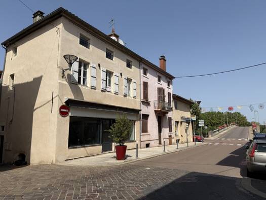 Immeuble à vendre 249 500 € 230 m² Tournus 71700