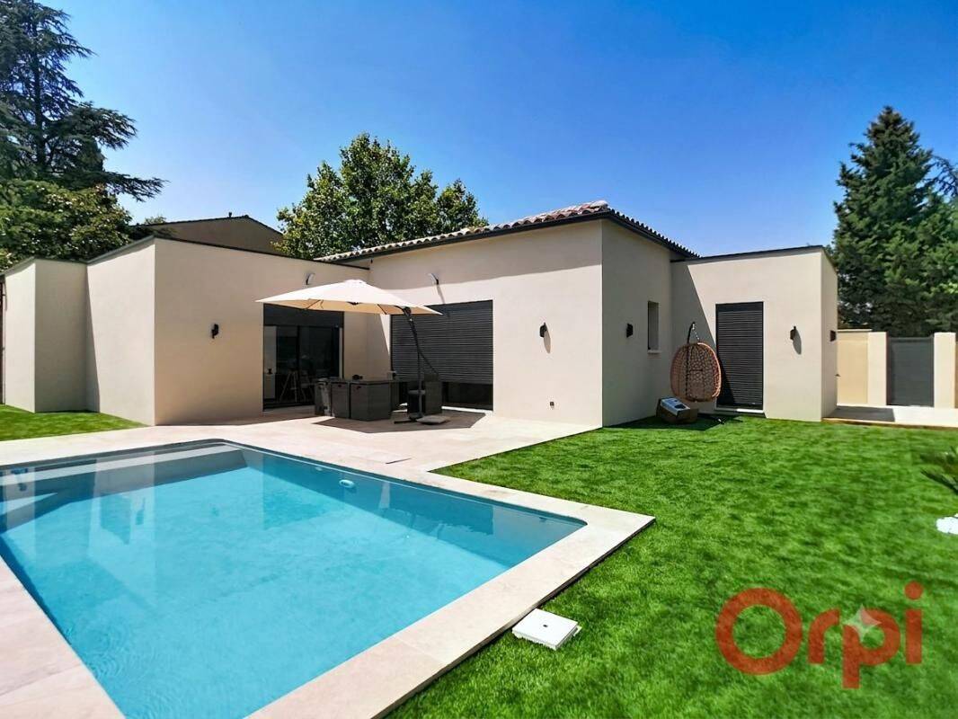 Maison 5 pièces 145 m² · à Saint-Saturnin-lès-Avignon · 145 m² · 556 000 €