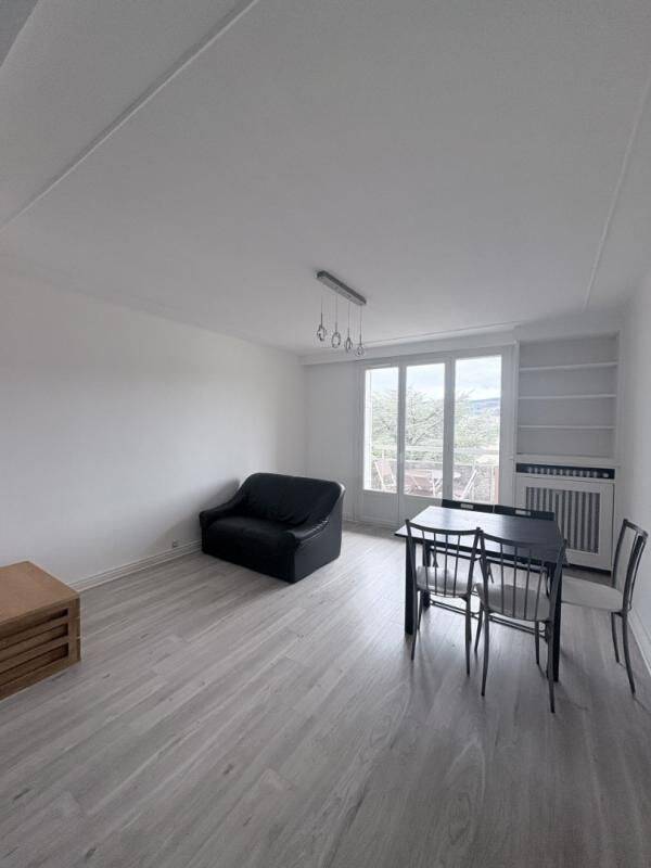 Appartement 3 pièces 55 m² · à Saint-Étienne · 55 m² · 600 €/mois