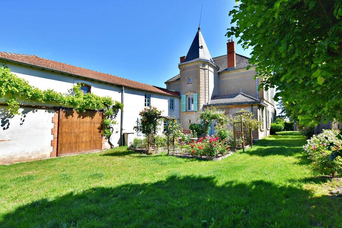 Maison 7 pièces 230 m² · à Saint-Alban-les-Eaux · 230 m² · 465 000 €