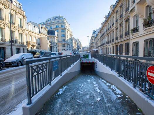 Parking à vendre 54 000 € Courcelles-Wagram Paris 17ème arrondissement 75017