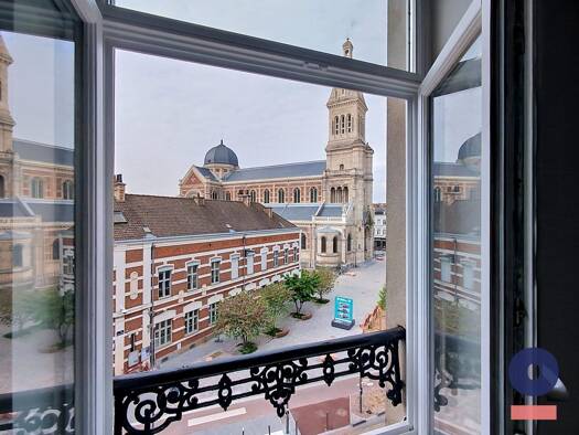 Appartement à vendre 279 000 € 3 pièces 2 chambres 65,8 m² Étage 3/4 Moulins Lille 59000