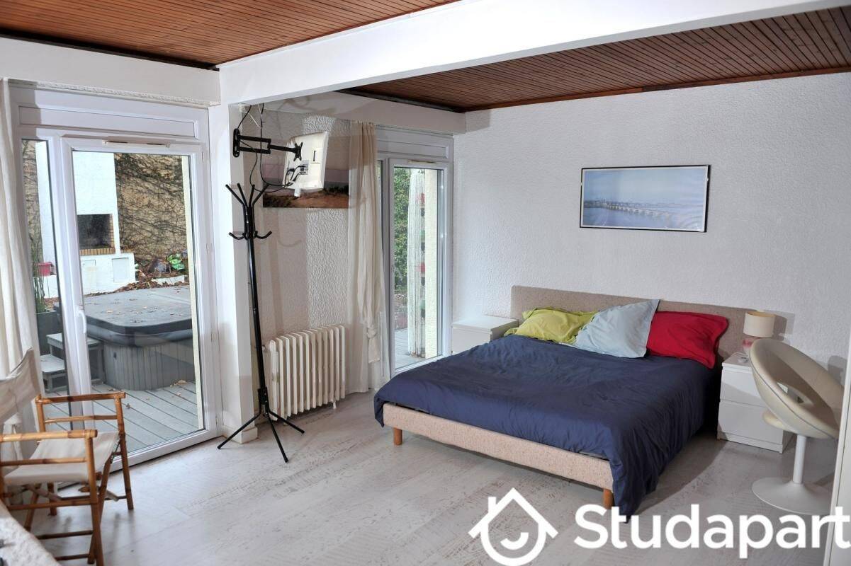 Appartement 1 pièce 25 m² · à Pessac · 25 m² · 650 €