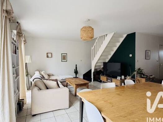 Maison de ville à vendre 289 000 € 4 pièces 3 chambres 87 m² 159 m² de terrain La Talaudiere Sud La Talaudière 42350