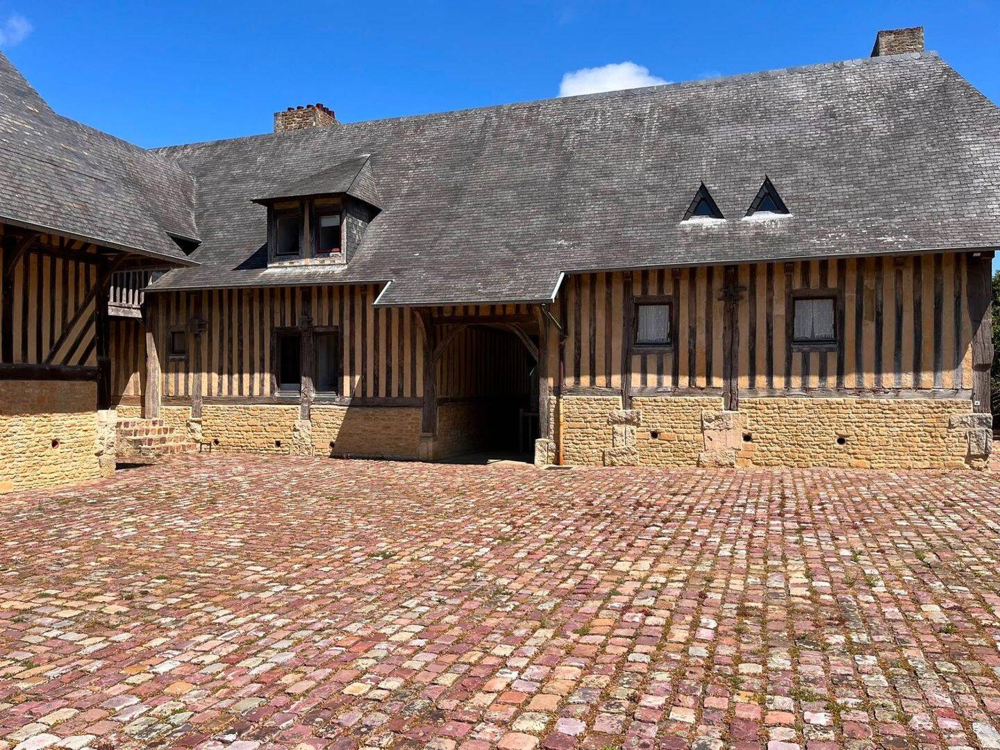 Appartement 2 pièces 57 m² · à Tourgéville · 57 m² · 180 000 €