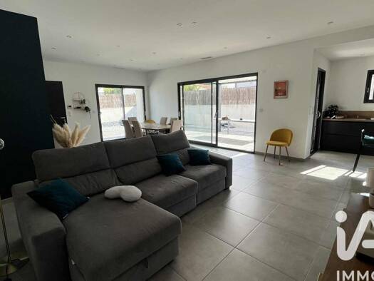 Maison de plain-pied à vendre 355 000 € 3 pièces 2 chambres 92 m² 339 m² de terrain Laroque-des-Albères 66740