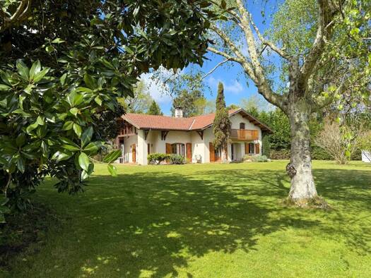 Maison à vendre 830 000 € 8 pièces 5 chambres 225 m² 5 000 m² de terrain Lit-et-Mixe 40170