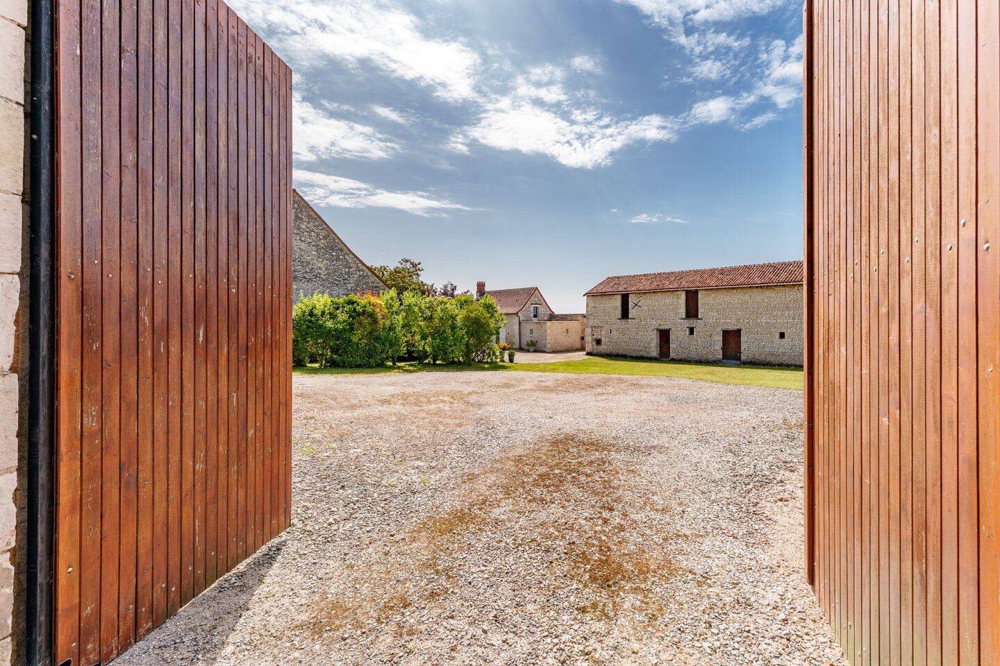 Maison 7 pièces 172 m² · à Courcoué · 172 m² · 320 000 €