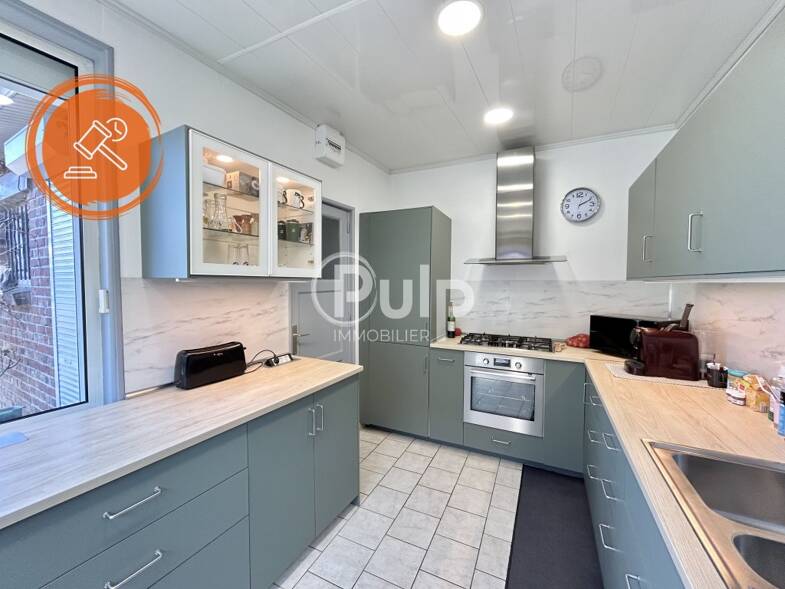 Mas à vendre 418 600 € 6 pièces 4 chambres 318 m² Provin 59185