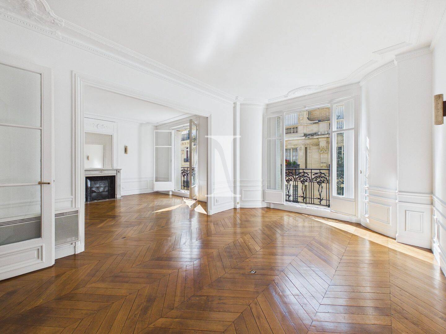 Appartement 4 pièces 97 m² · à Paris 17ème Arrondissement · 96,9 m² · 1 249 000 €
