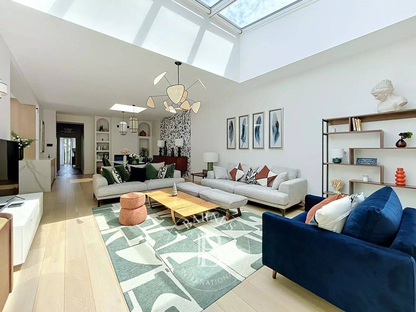 Maison 9 pièces 335 m² · à Meudon · 335 m² · 11 556 €/mois
