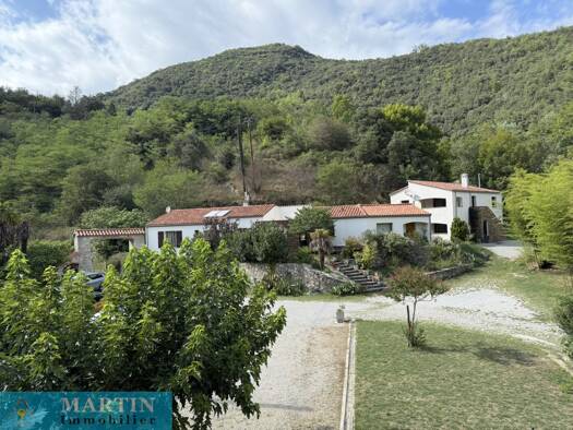 Ferme à vendre 1 150 000 € 27 pièces 15 chambres 770 m² 65 713 m² de terrain Le Tech 66230