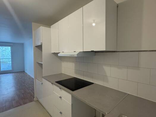 Appartement à louer 909 € 3 pièces 2 chambres 58 m² Étage 1/3 Vaux-sur-Seine 78740