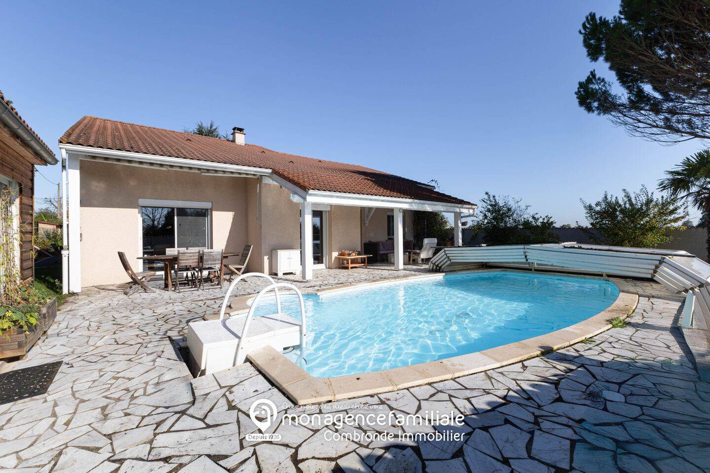 Maison 7 pièces 148 m² · à Menetrol · 148 m² · 353 000 €