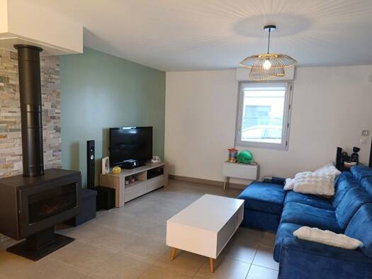 Maison de plain-pied à vendre 237 000 € 4 pièces 3 chambres 89 m² 403 m² de terrain Cinq-Mars-la-Pile 37130