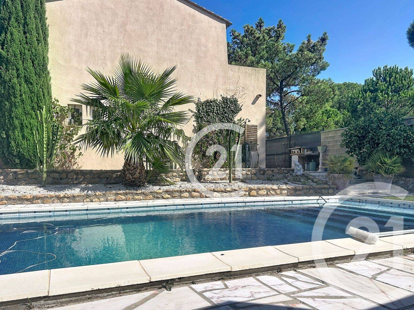 Maison 3 pièces 85 m² · à Saint-Cyprien · 85 m² · 380 000 €
