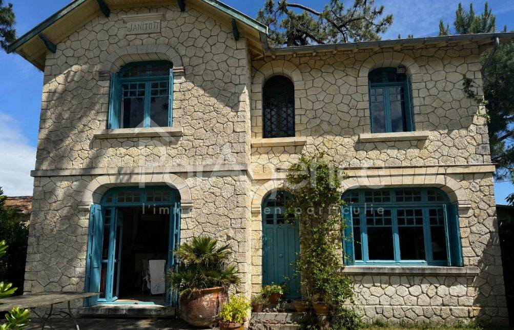 Maison 6 pièces 128 m² · à Saint-Palais-sur-Mer · 128 m² · 884 000 €