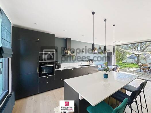 Maison à vendre 498 000 € 6 pièces 4 chambres 148 m² 429 m² de terrain Crécy-la-Chapelle 77580