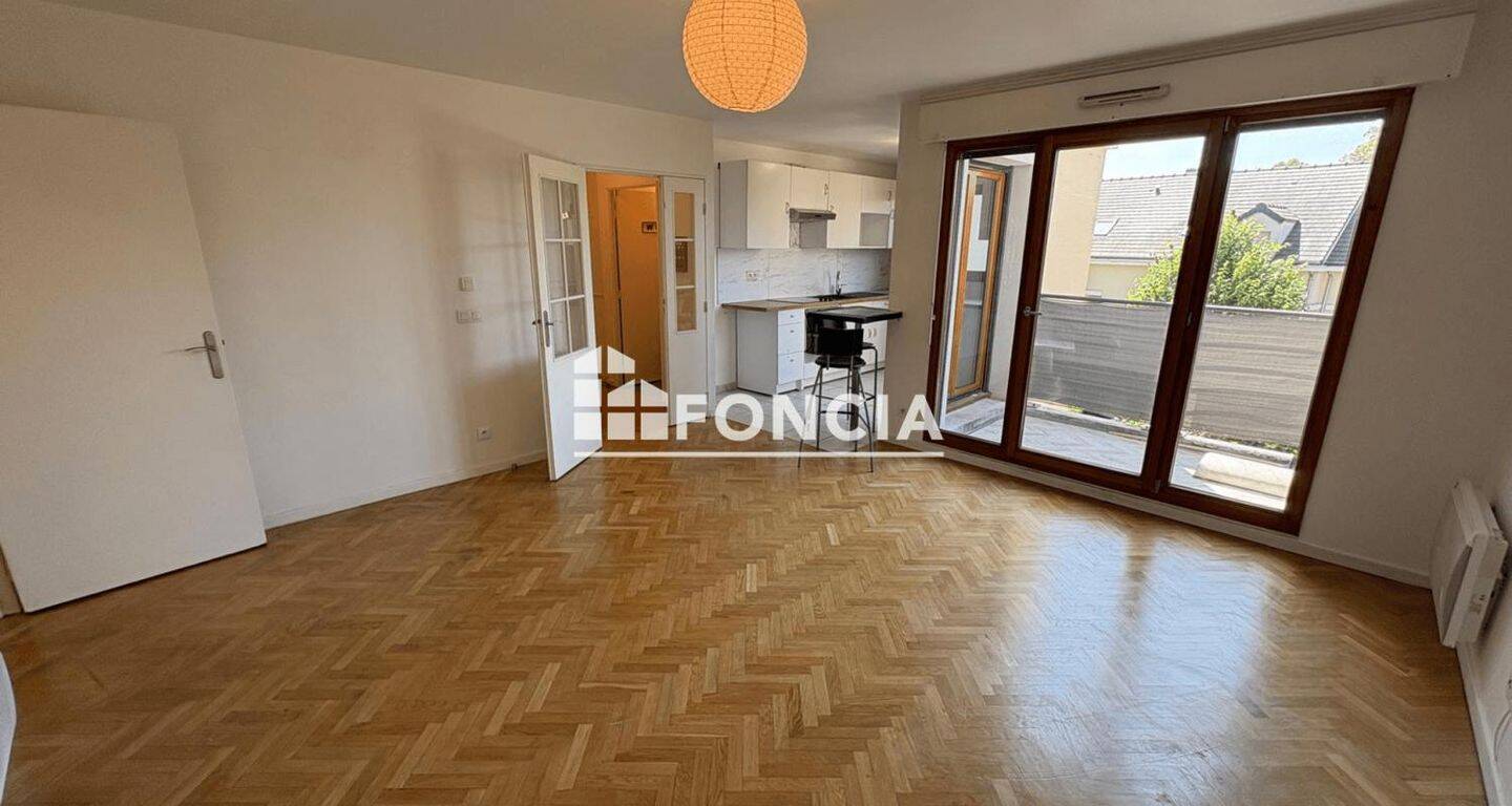 Appartement 3 pièces 65 m² · à Limeil-Brévannes · 64,9 m² · 1 050 €