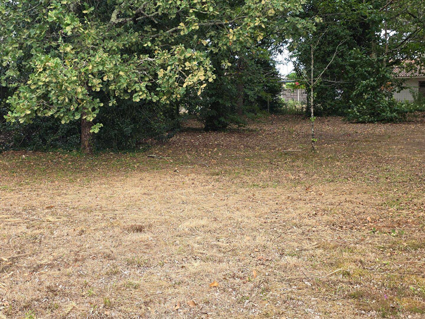 Terrain de 732 m² à Biganos - photo 2