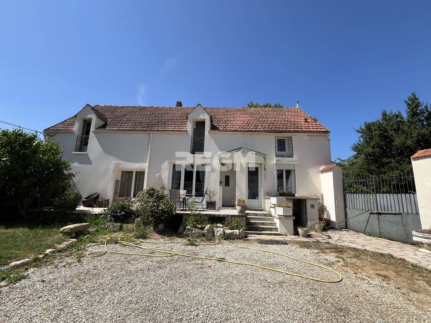 Maison 7 pièces 200 m² · à La Chapelle-la-Reine · 200 m² · 389 000 €