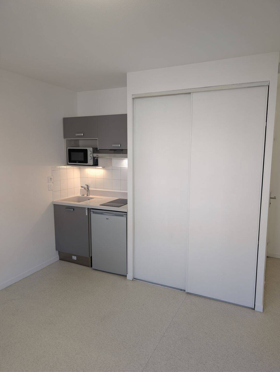 Appartement 1 pièce 21 m² · à Grenoble · 21 m² · 465 €