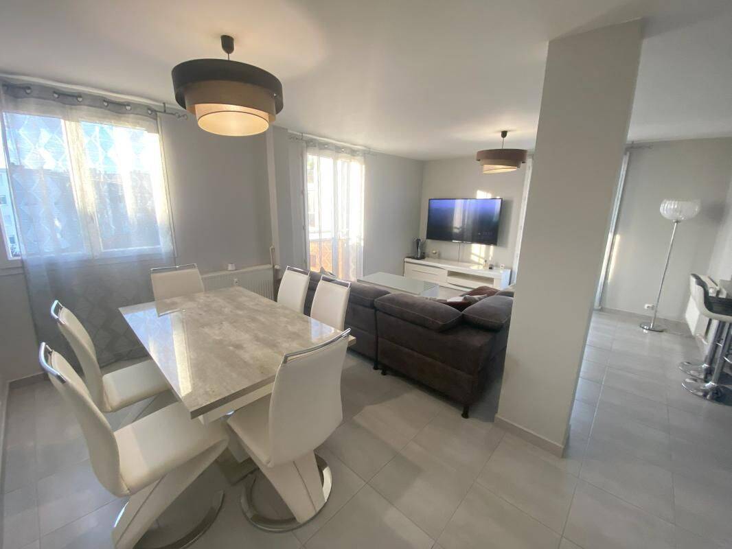 Appartement 3 pièces 73 m² · à Reims · 73,3 m² · 154 000 €