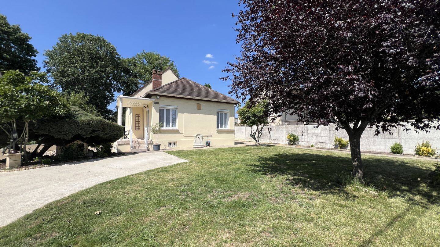 Maison 8 pièces 152 m² · à Plaisir · 152 m² · 545 000 €