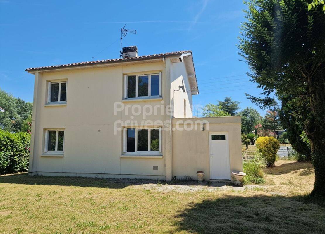 Maison 4 pièces 84 m² · à Blaye · 84,2 m² · 910 €/mois