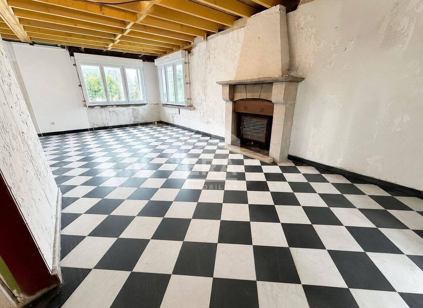 Maison 9 pièces 183 m² · à Loos-en-Gohelle · 183 m² · 302 000 €