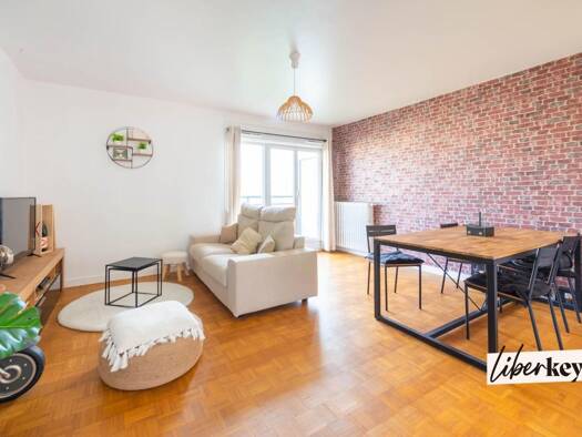 Appartement à vendre 169 000 € 3 pièces 2 chambres 63 m² Étage 4/4 Danièle-Petit Bontemps Plaisir 78370