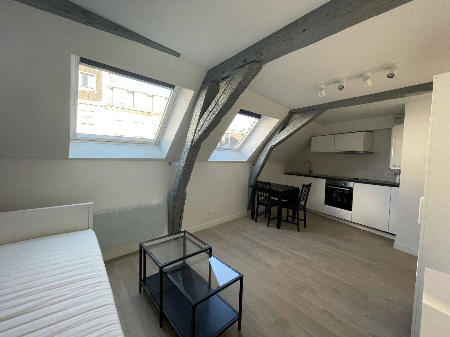 Appartement 1 pièce 17 m² · à Lille · 16,7 m² · 612 €/mois
