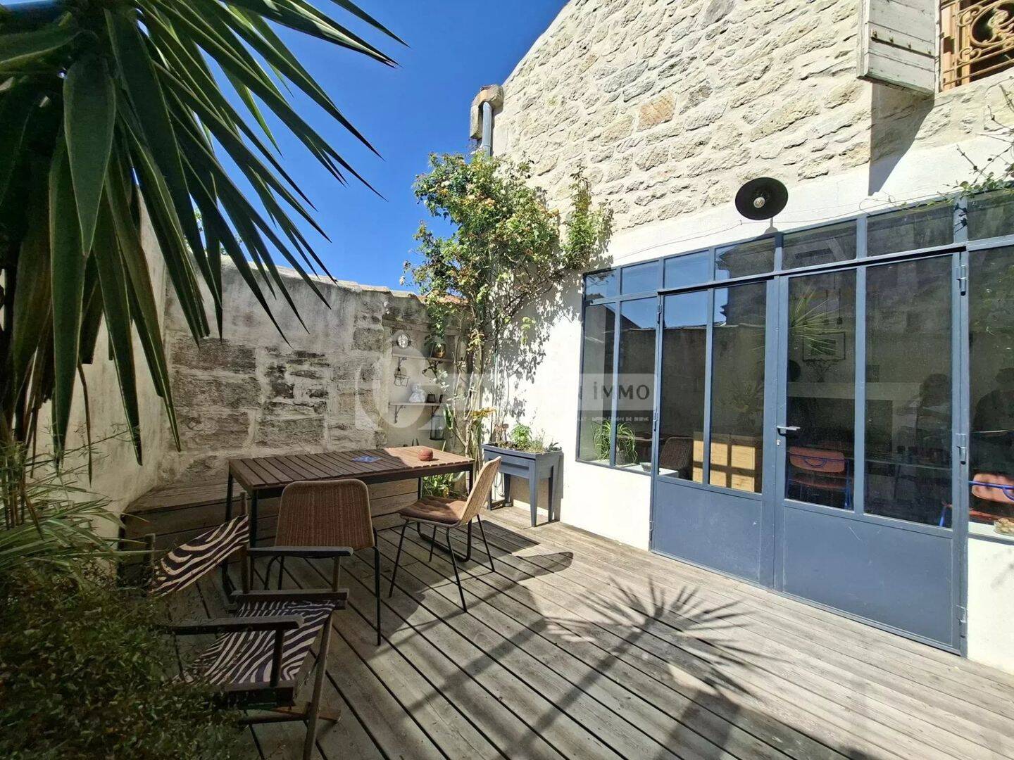 Maison 5 pièces 118 m² · à Fourques · 118 m² · 357 000 €