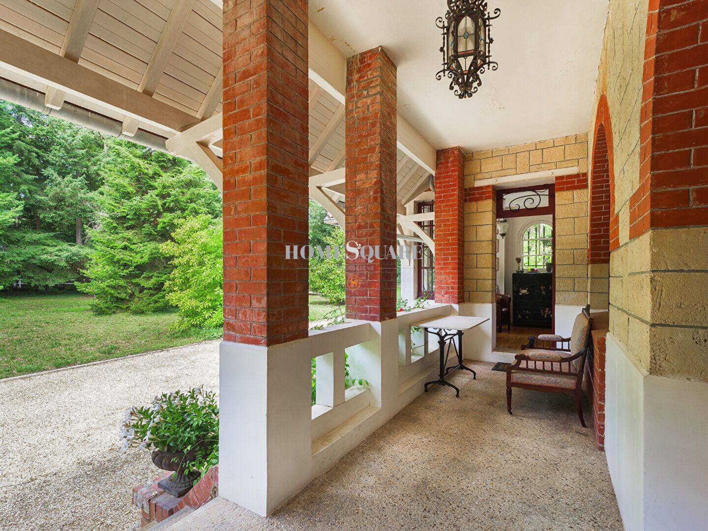 Maison 9 pièces 237 m² · à Lamorlaye · 237 m² · 850 000 €