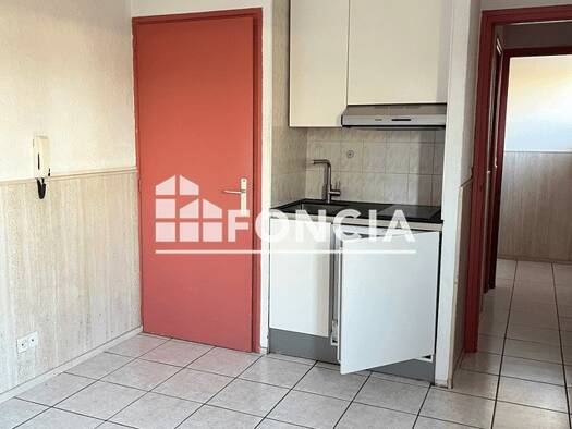 Appartement à louer 400 € 1 pièce 17,3 m² 1er étage Centre Bonneville 74130