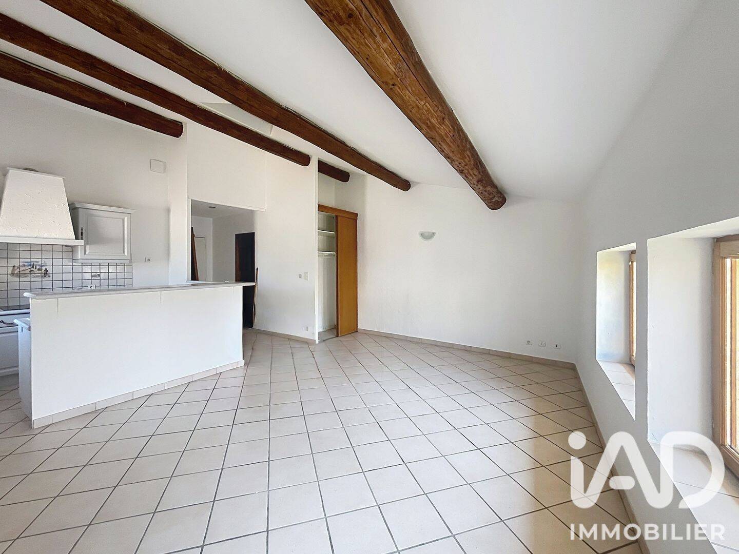 Appartement 2 pièces 50 m² · à Lambesc · 50 m² · 760 €