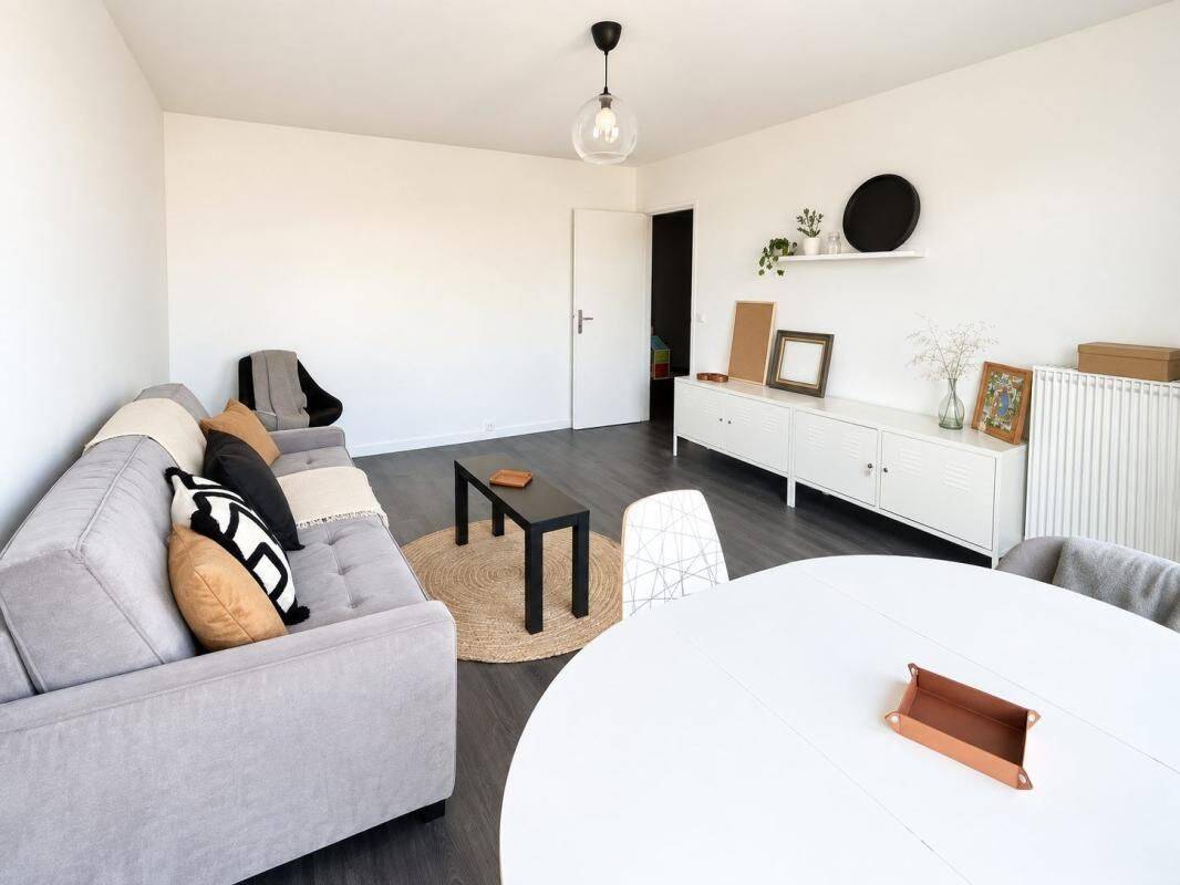 Appartement 2 pièces 61 m² · à Pantin · 61 m² · 1 350 €/mois