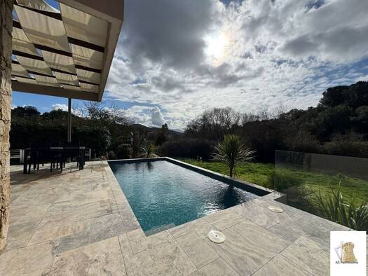 Maison à vendre 795 000 € 4 pièces 3 chambres 135 m² 1 123 m² de terrain Valle-di-Mezzana 20167