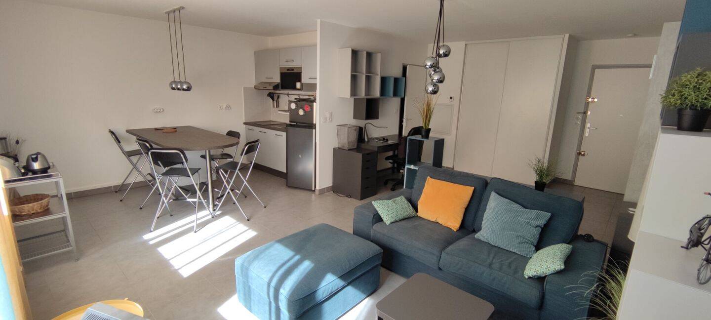 Appartement 1 pièce 41 m² · à Aix-en-Provence · 41 m² · 894 €