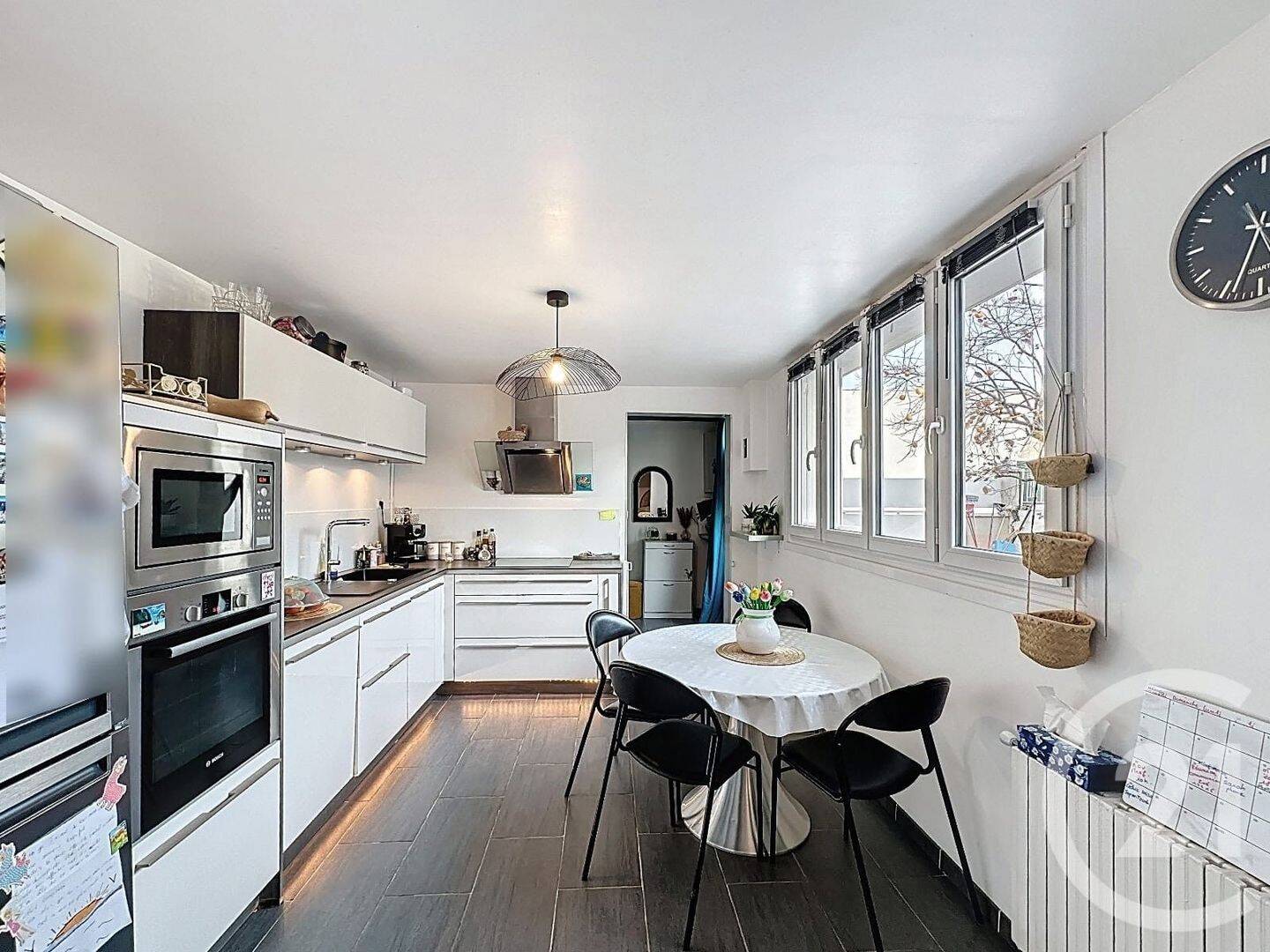 Maison 5 pièces 120 m² · à Lyon 8ème Arrondissement · 119,9 m² · 1 937 €