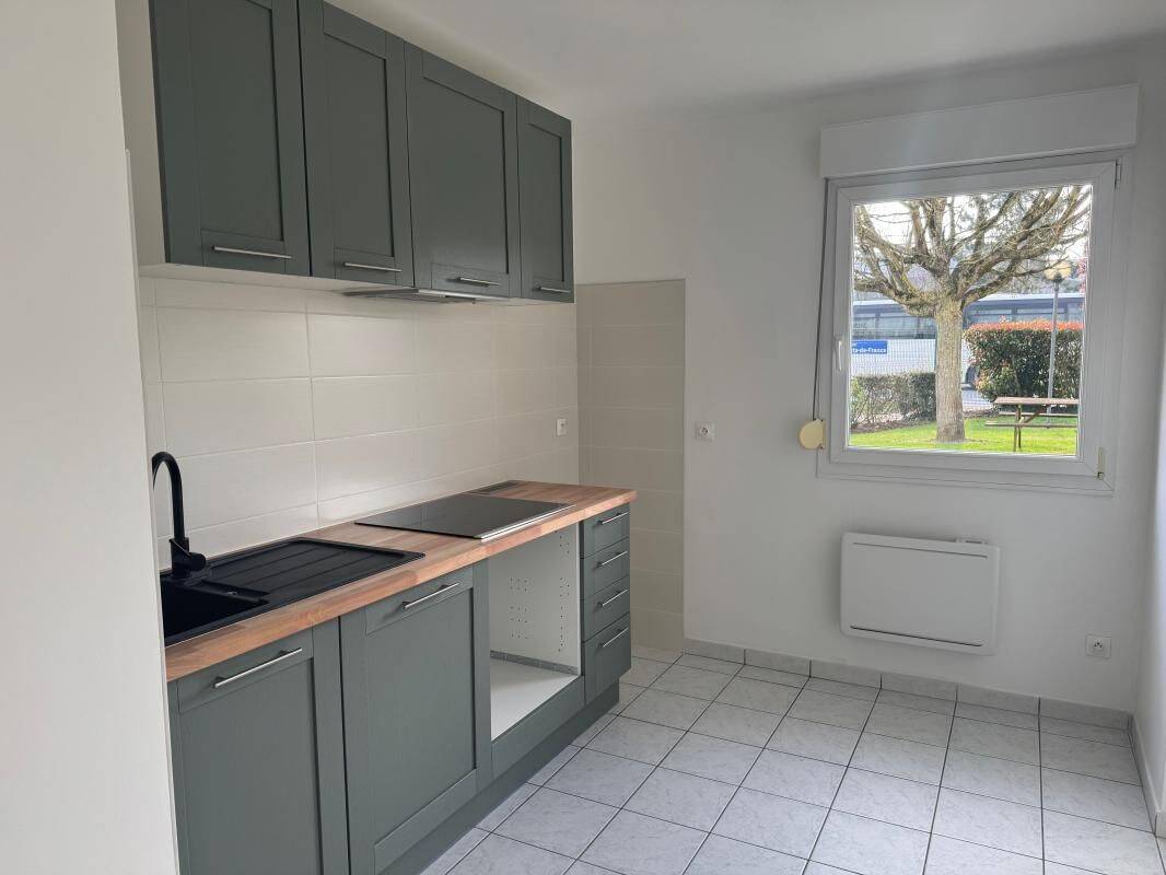 Appartement 2 pièces 64 m² · à Saint-Just-en-Chaussée · 64,4 m² · 690 €/mois